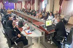 در جلسه توانمند سازی مدیران پرستاری دانشگاه؛ تأکید رئیس دانشگاه و معاون درمان بر ارتقای دانش مدیریتی مدیران پرستاری در نشست تخصصی جهرم