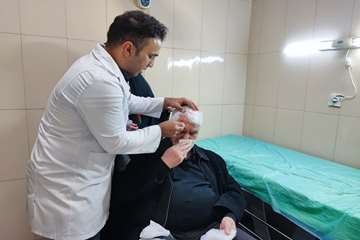 کاروان درمانی دانشگاه علوم پزشکی جهرم در شب های قدر به زائرین امام رضا (ع) خدمات رسانی کردند 